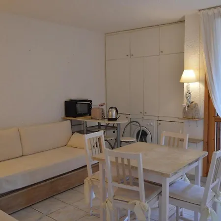 Cugnana Terrace With Bay View Apartment