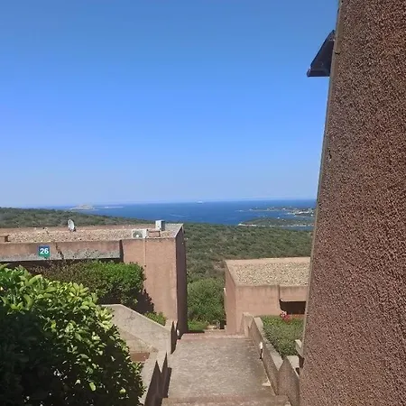 Cugnana Terrace With Bay View 아파트 *